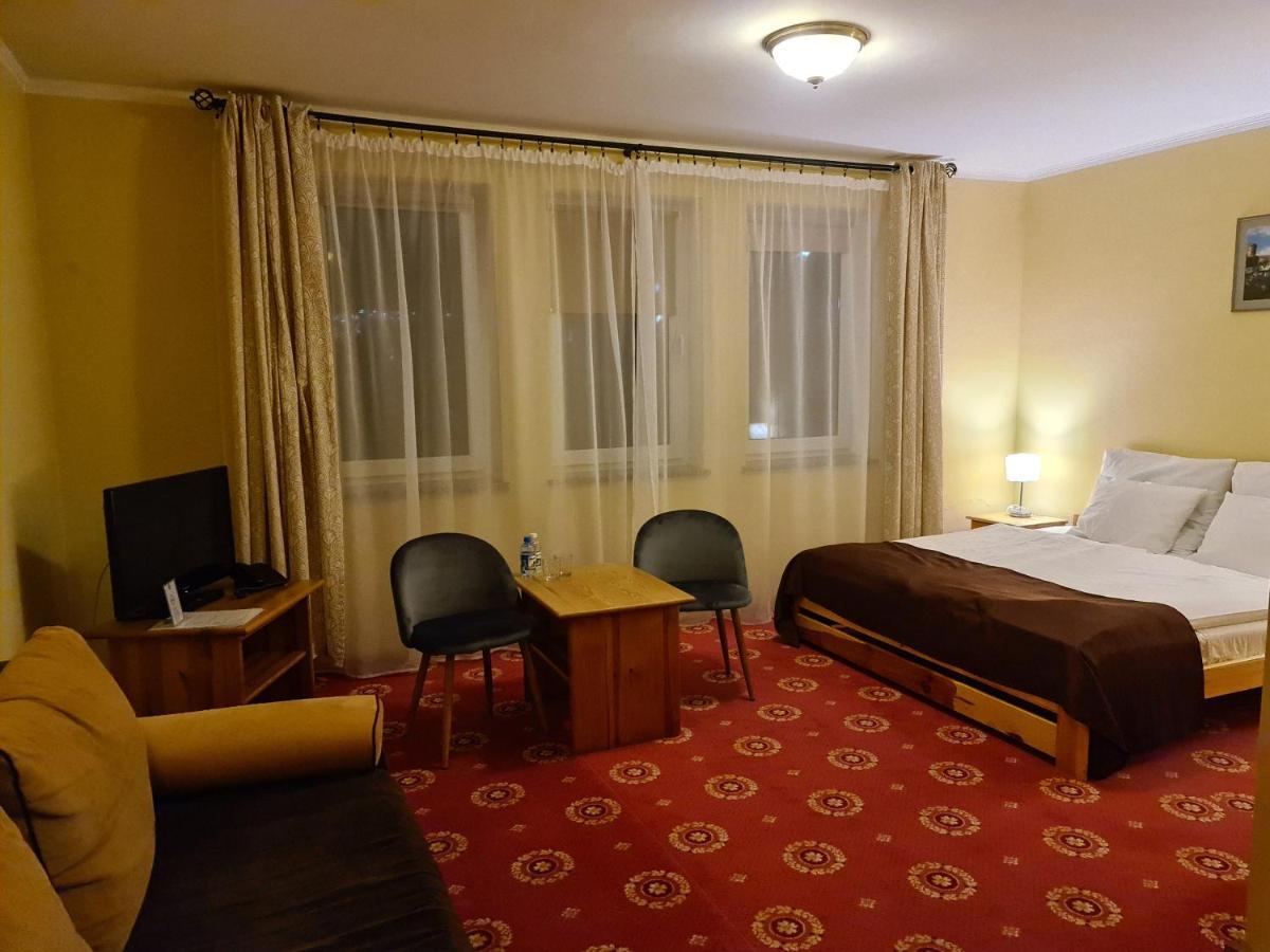 Hotel Клодзько Екстер'єр фото
