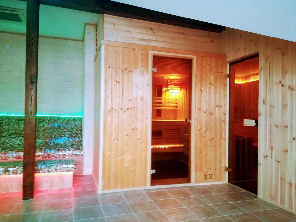 Hotel Клодзько Екстер'єр фото