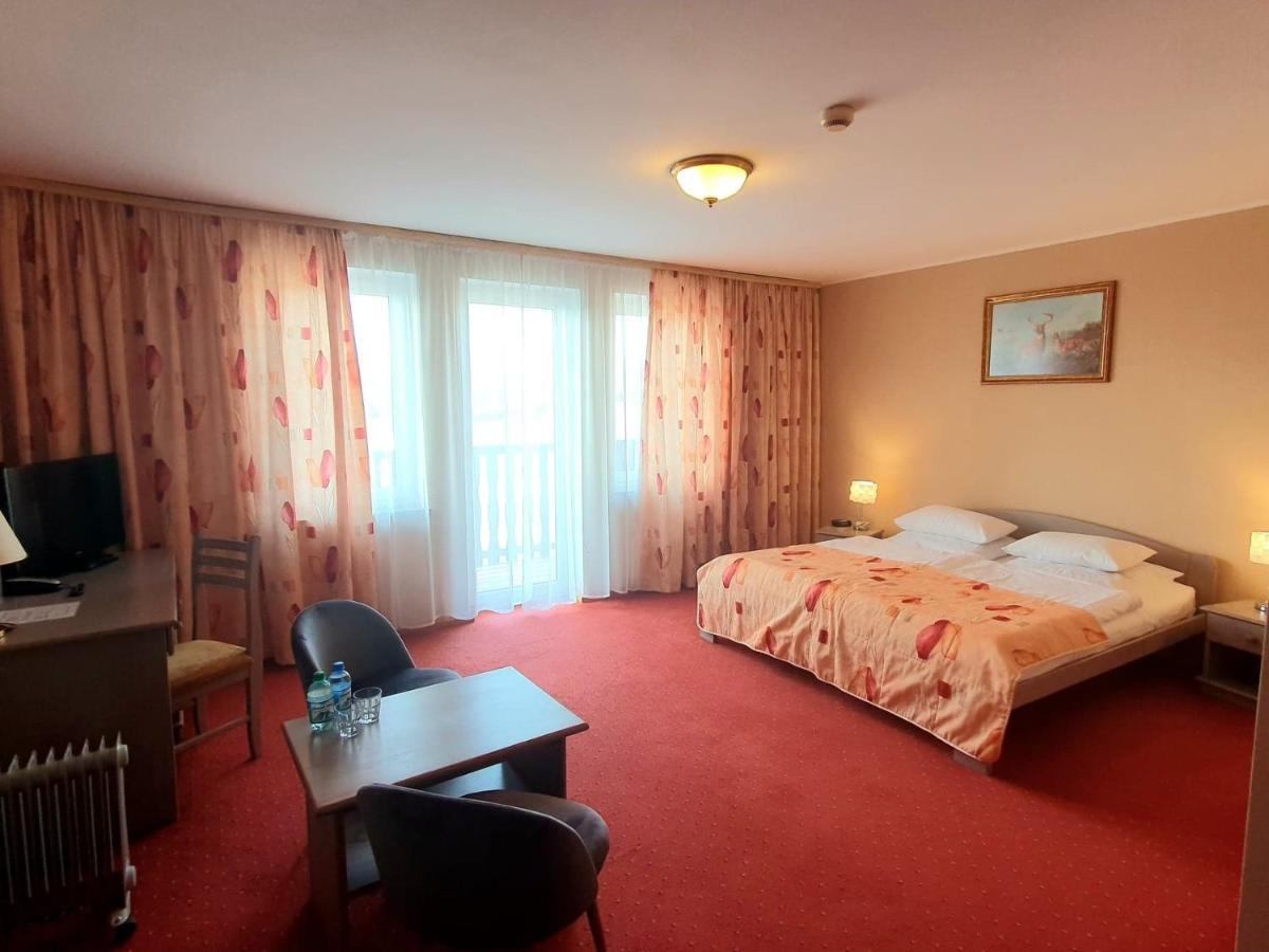 Hotel Клодзько Екстер'єр фото