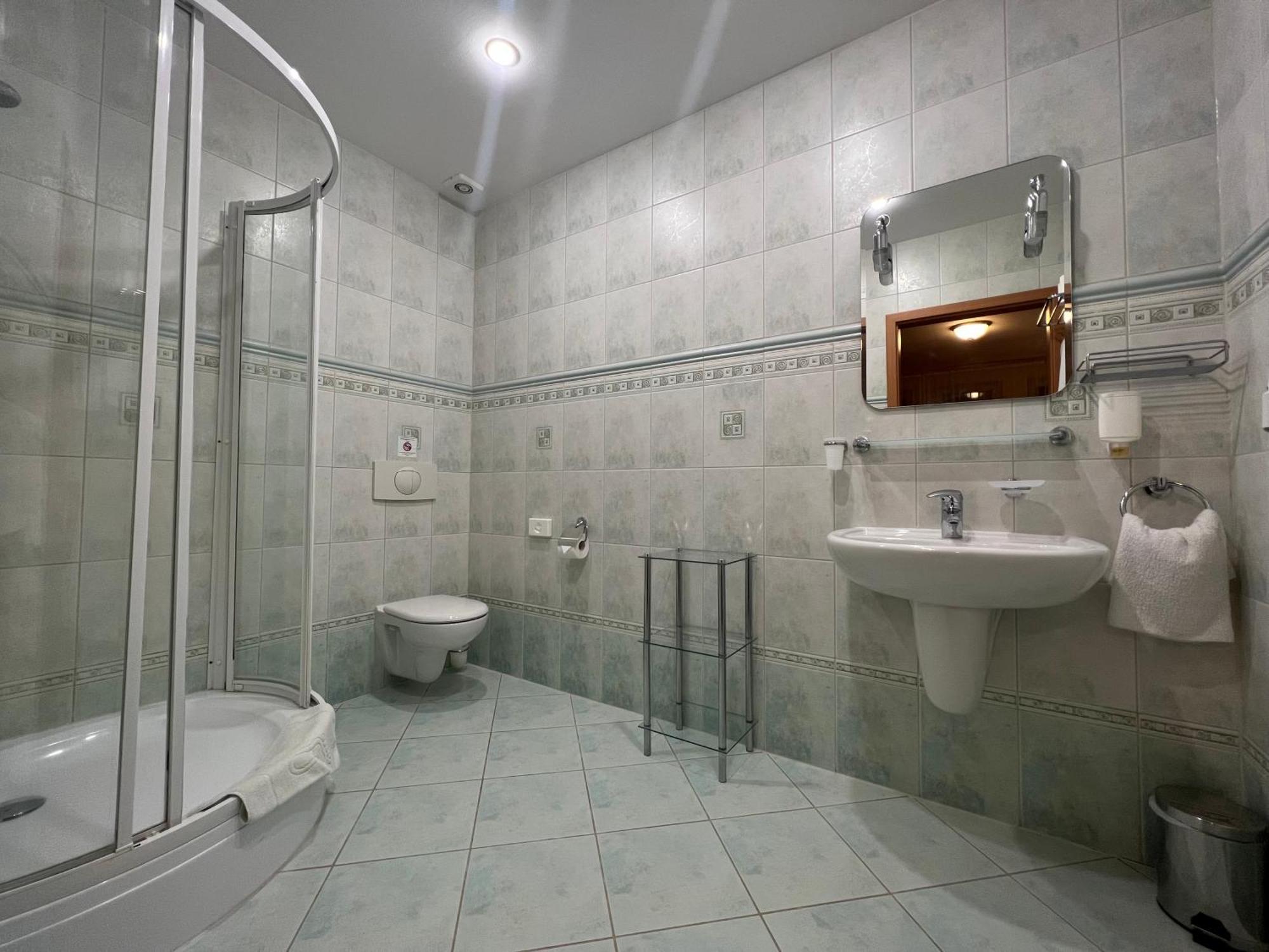 Hotel Клодзько Екстер'єр фото